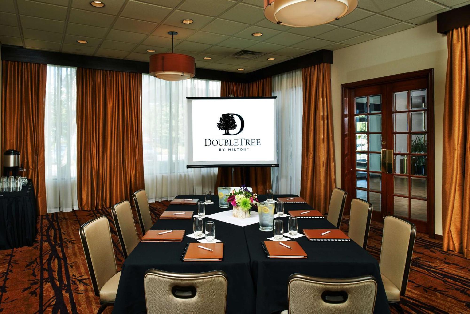 Doubletree By Hilton Hotel Flagstaff Extérieur photo