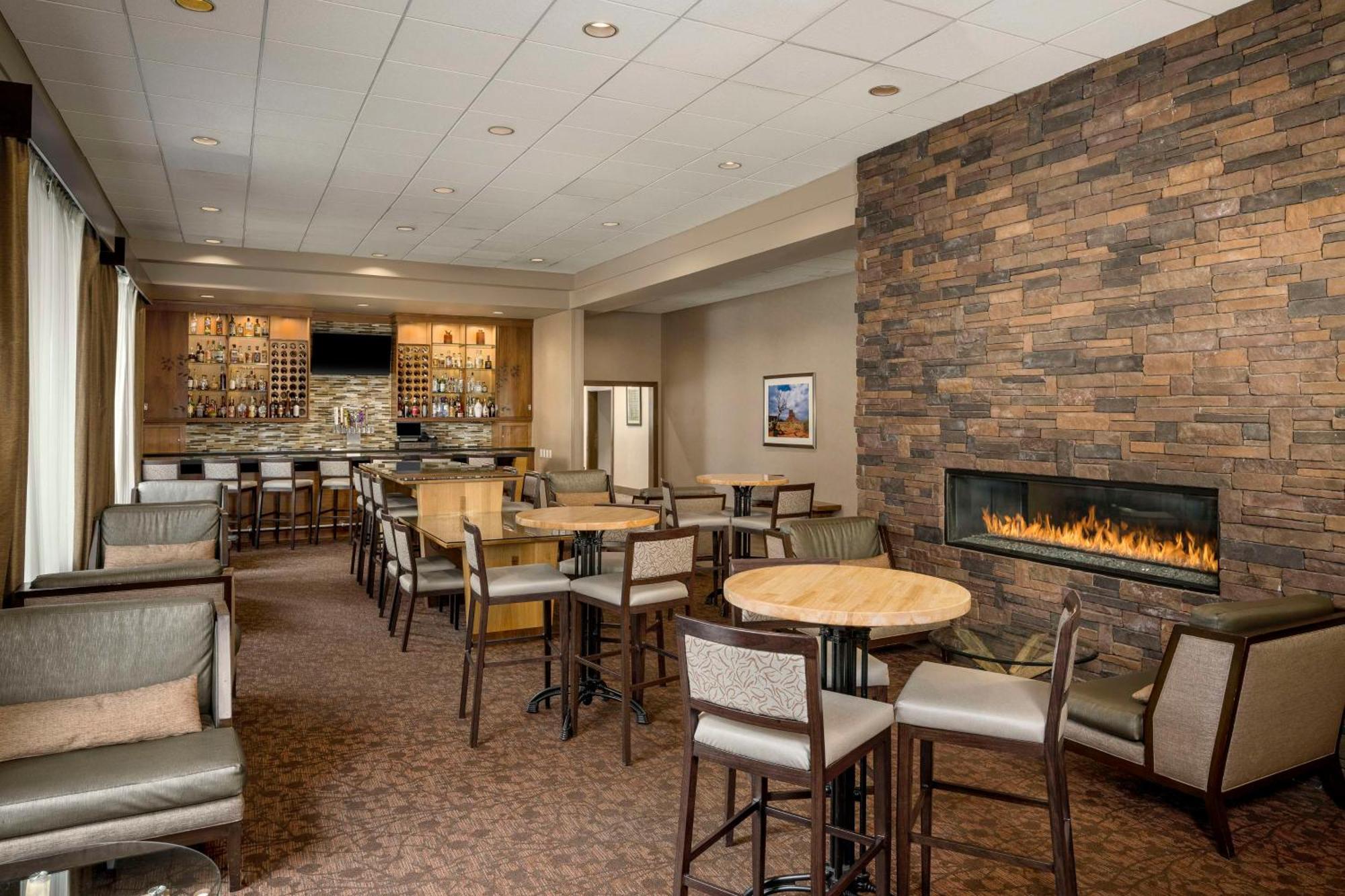 Doubletree By Hilton Hotel Flagstaff Extérieur photo